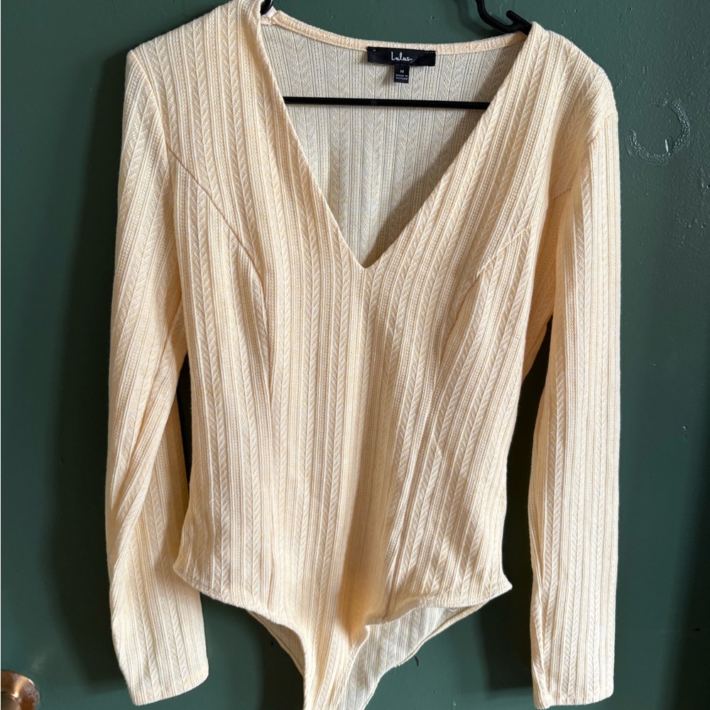 Lulu's Cream V-Neck Women's Top
